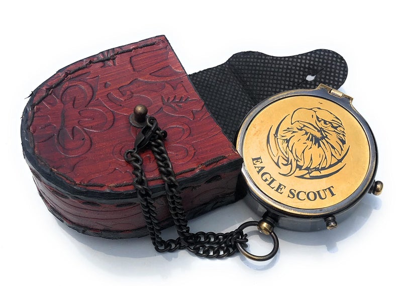NAUTICALMART Eagle Compass Engraved Vintage Ship Functional Gift Compass Baptism Collectible Gift, Perfect for Christmas & Holiday Gifting - Image 1